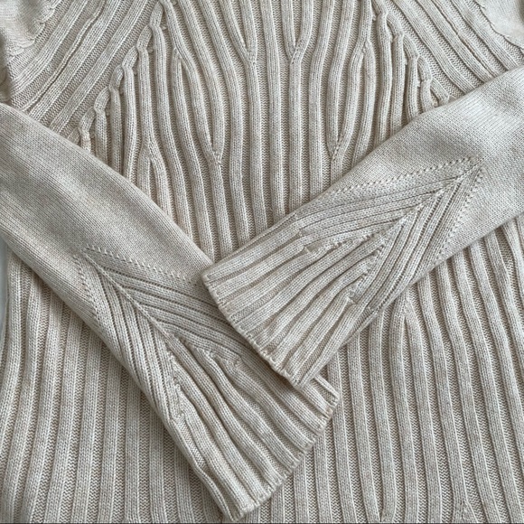 Knit Turtleneck - Picture 4 of 4